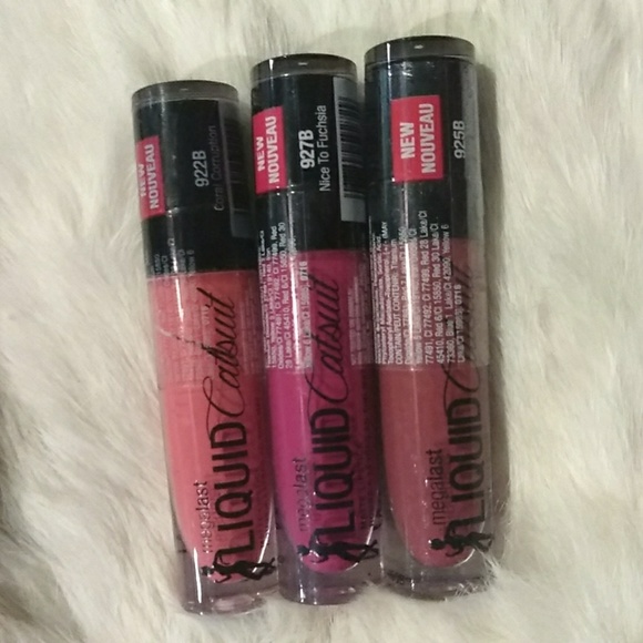 Make-up - Picture 2 of 2